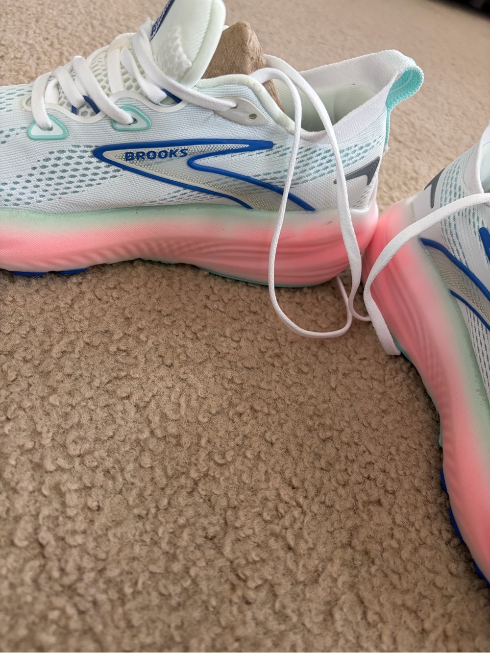 Brooks Women's Running Shoes White Mint Pink Glycerin 20 Styled - Picture 6 of 6